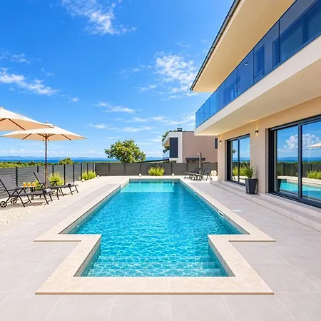Villa Malena Near Medulin For 8 Persons With 51 M2 Heated Pool, Wellness & Beautiful Sea View